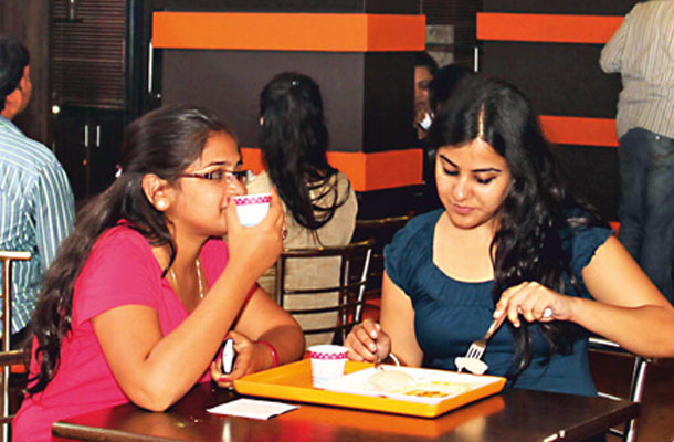 Cafeteria & Food Courts